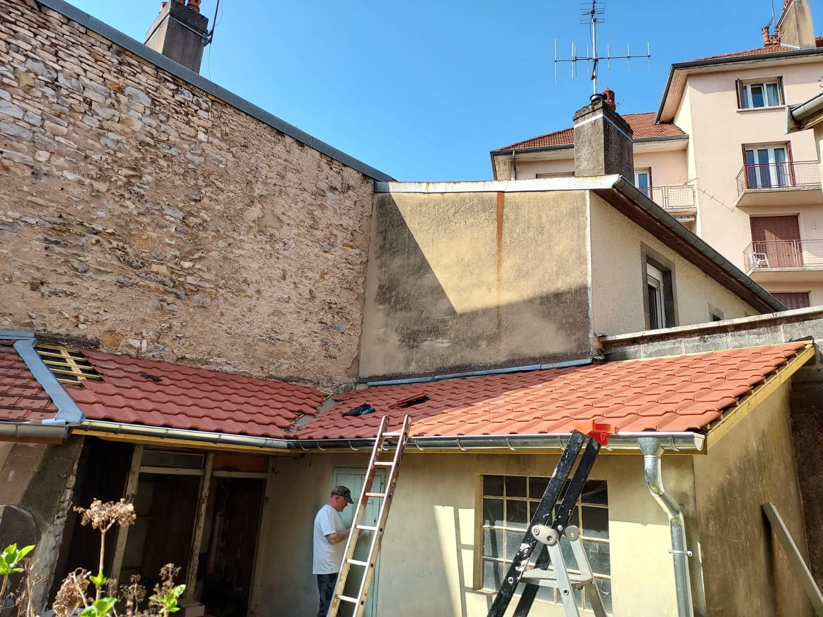 Urgence toiture — Regazzoni Noel